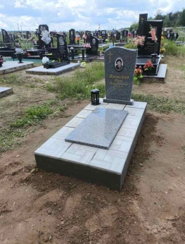Памятник одиночный 142